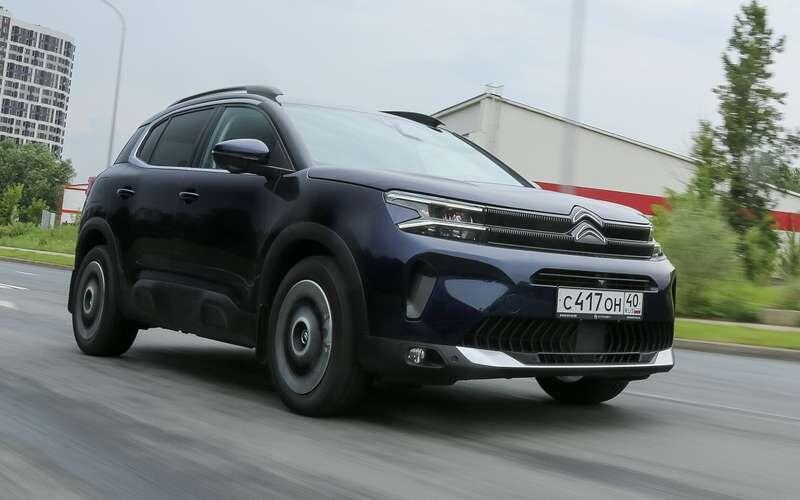    Возможностей двигателя и коробки хватает с лихвой – переднеприводный кроссовер ускоряется сочно!