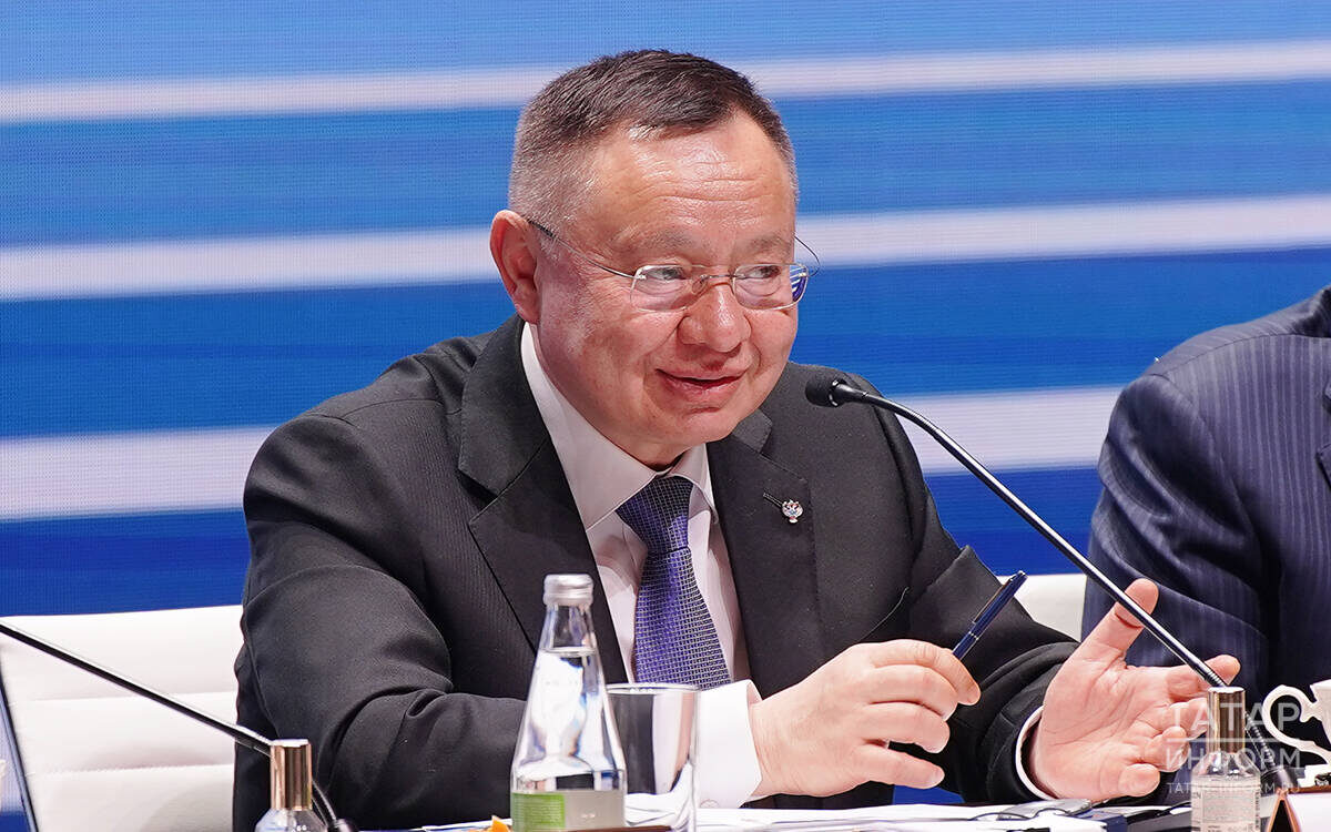 Ирек Файзуллин на коллегии Минстроя Татарстана попросил застройщиков заморозить цены на жилье. Фото: © Владимир Васильев / «Татар-информ»