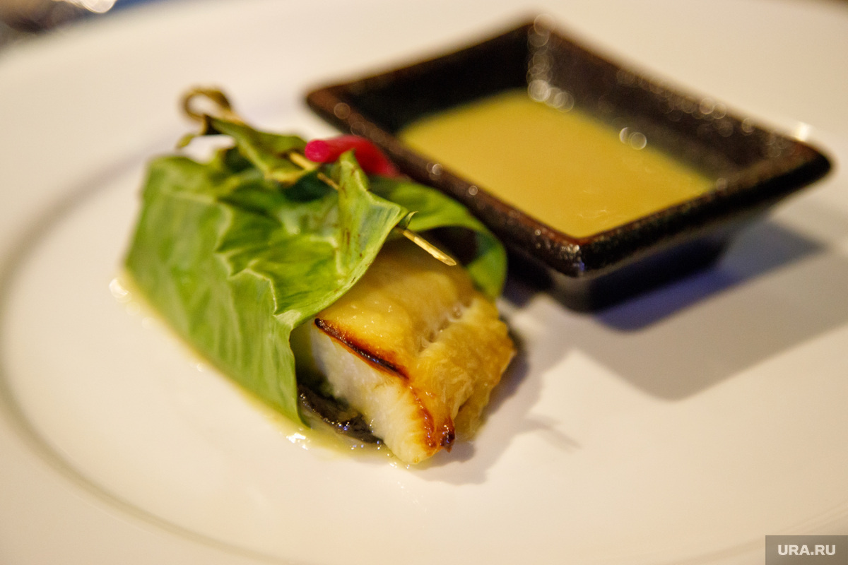 Минтай заслуживает право подаваться в ресторанах. Фото: Александр Мамаев © URA.RU