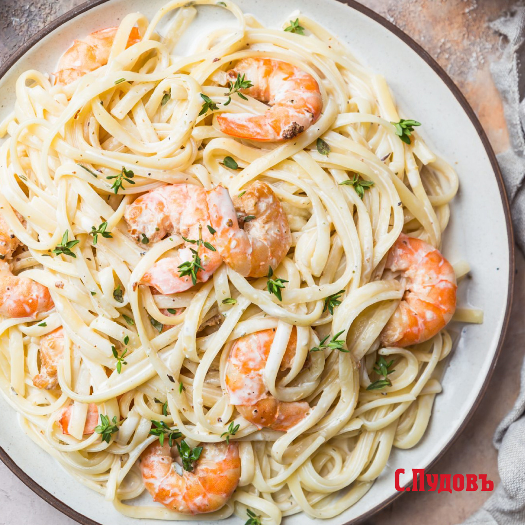 Лапша с креветками в сливочном соусе «Альфредо»