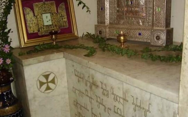 Могила Святой Шушаник в храме Метехи