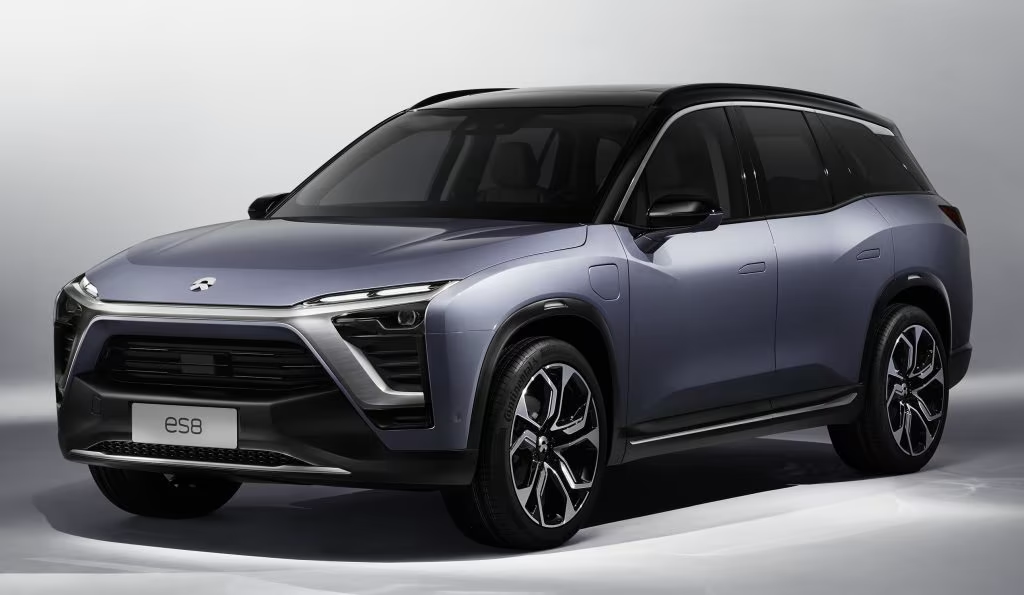 Nio ES8