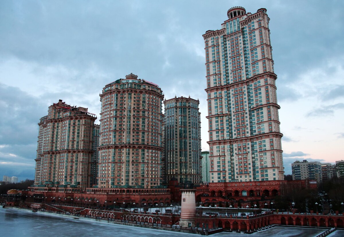    Жилой комплекс «Алые паруса» / Источник: © Михаил Метцель/ТАСС