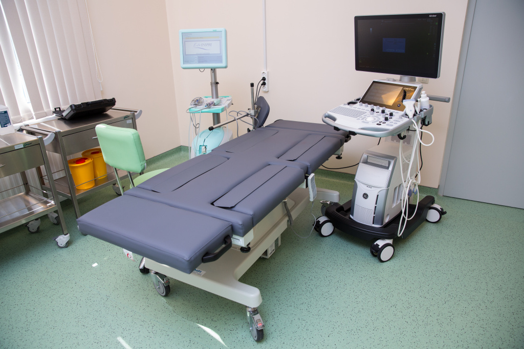    Врачи в Югре откачали жир из крови беременной женщины