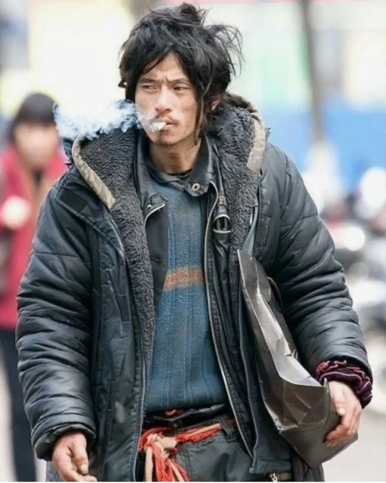 Бродяга из Китая поразил своим внешним видом. / Фото: boards.4chan.org