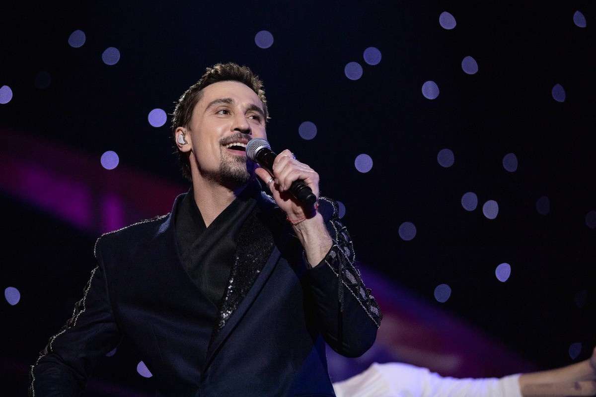 Билай на спецвыпуске "Маска" Фото: скриншот с экрана в обработке автора