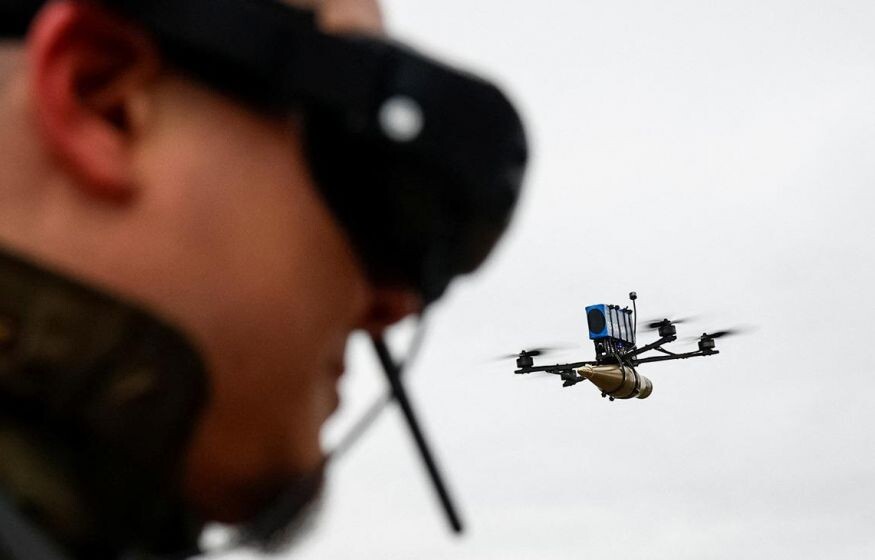    «Чтобы Россия согласилась на условия Киева»: эксперт объяснил цель ночной массированной атаки дронов ВСУ