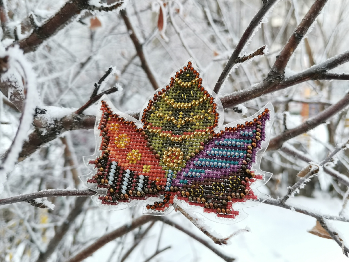 Надежда Григорьева, Лист клёна