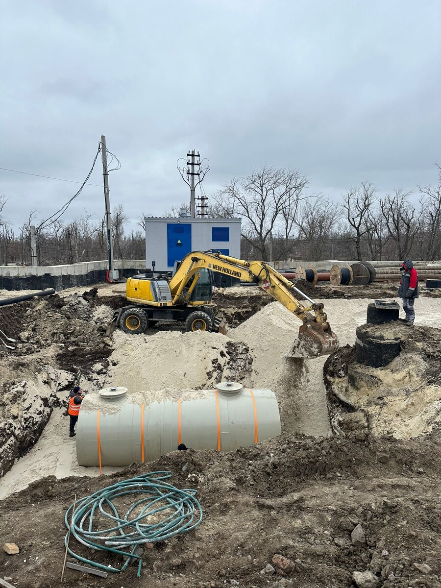 Работы на стадионе в городе Шахты. 