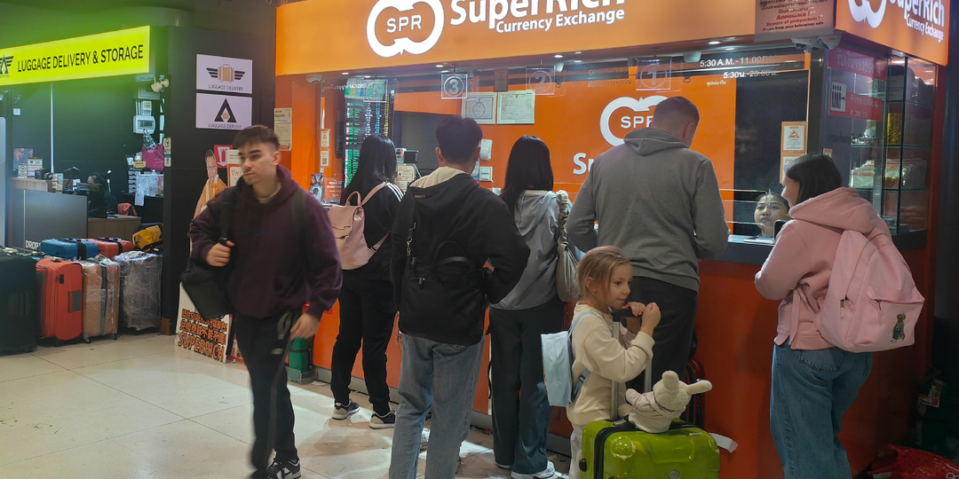 Легко ли поменять старые доллары в Таиланде в 2025 году