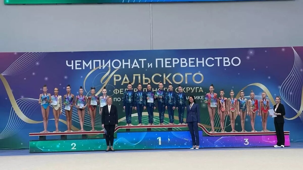     Источник: Спортивная школа № 3 имени А. А. Лопатина