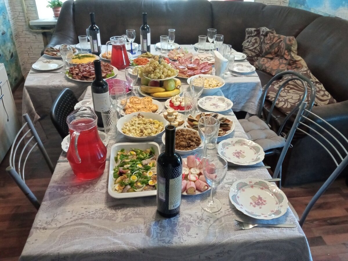 Стол на мои 50 лет.