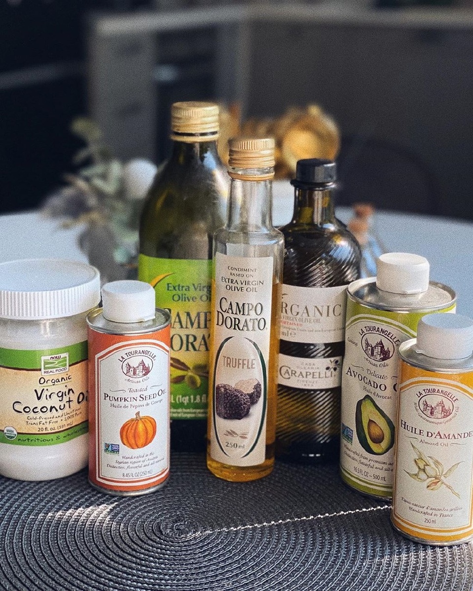 В галерее таблица с точкой дымления разных масел