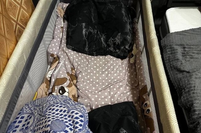    Кроватка, в которой спал ребенок. Фото: Прокуратура Красноярского края