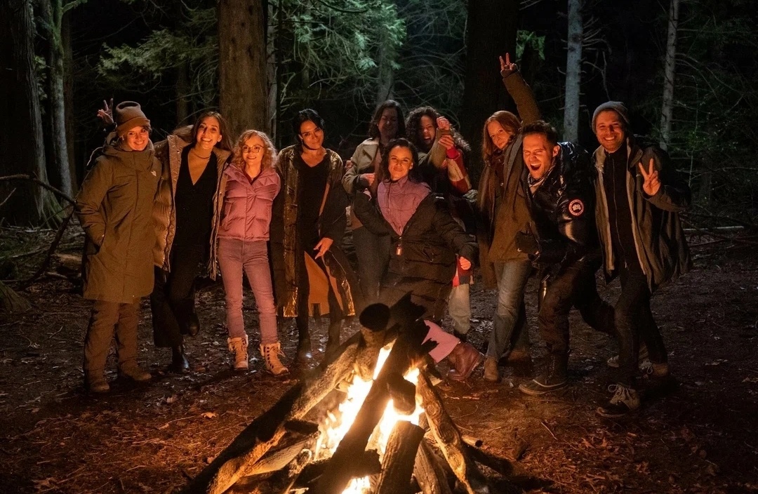 На съёмочной площадке было весело.