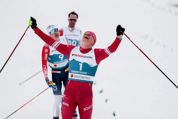 Александр Большунов