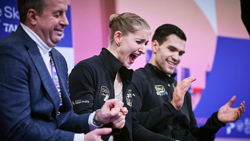 @International Skating Union (ISU)