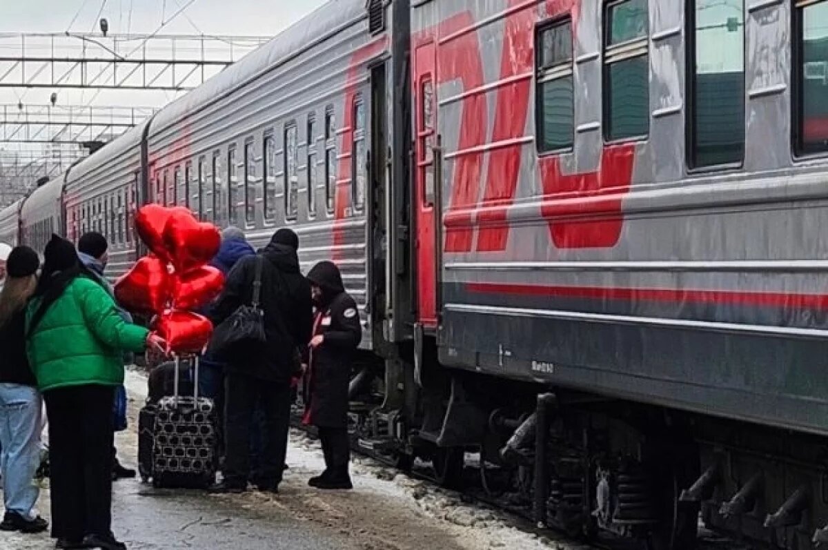    Перевозки пассажиров на СвЖД в январе выросли на 5%