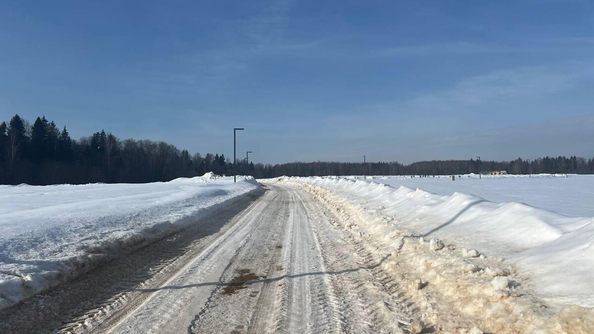 Работы по установке осветительных столбов на всей территории КП «Сканди Парк» уже завершены