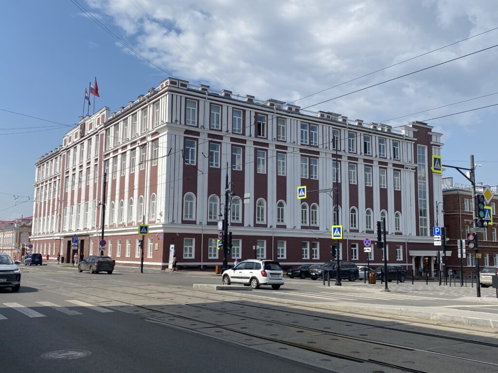    В курсе.ру Полина Анкушина