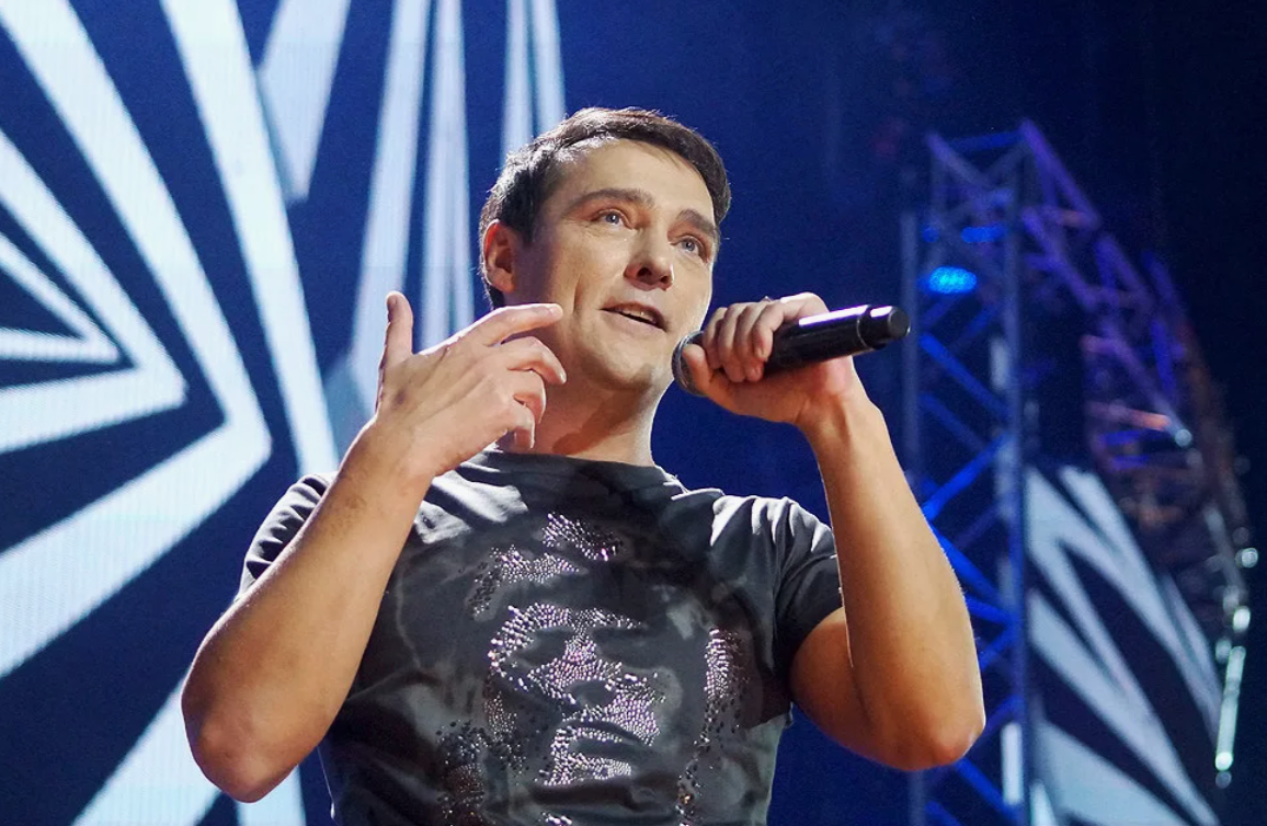 на фото Юрий Шатунов 