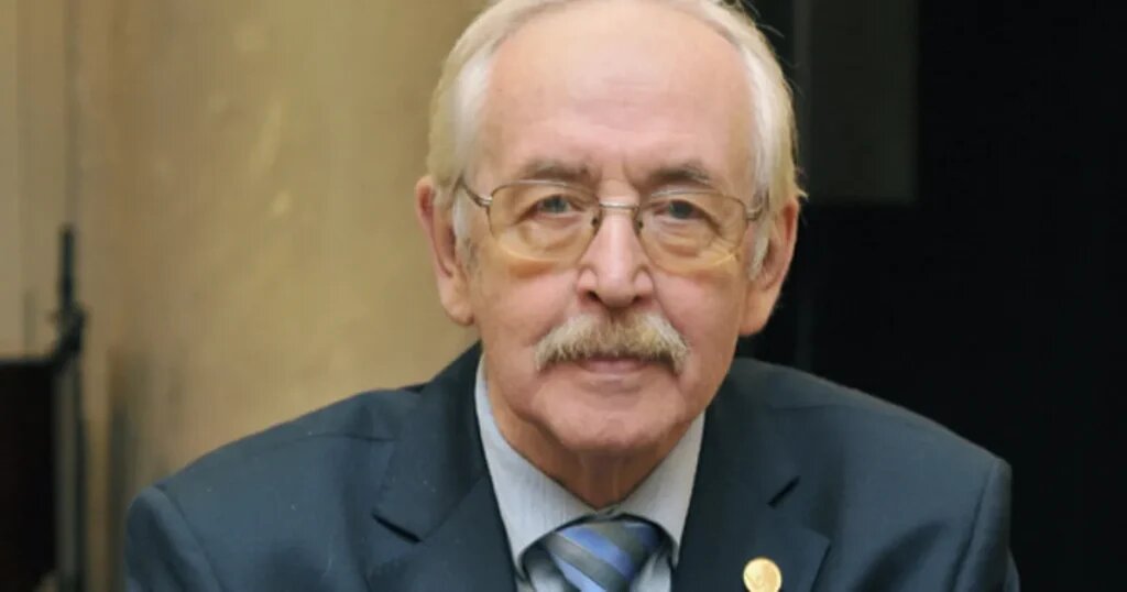 Василий Ливанов
