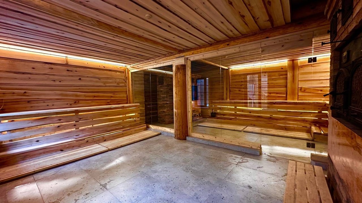 Даже парных целых 2 имеется