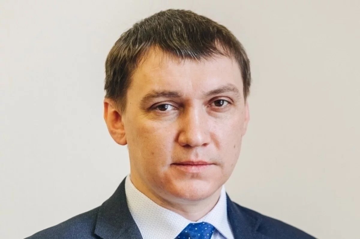    Министр промышленности Бурятии Виктор Винокурцев уволился