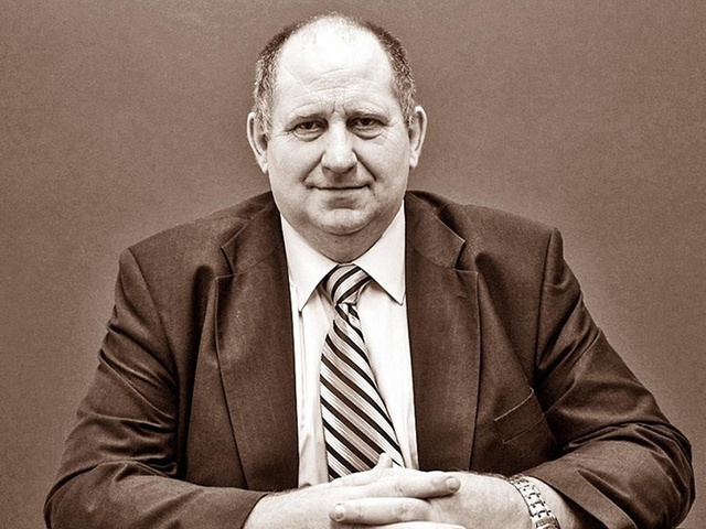 В Конаково Тверской области скончался депутат нескольких созывов Петр Козлов