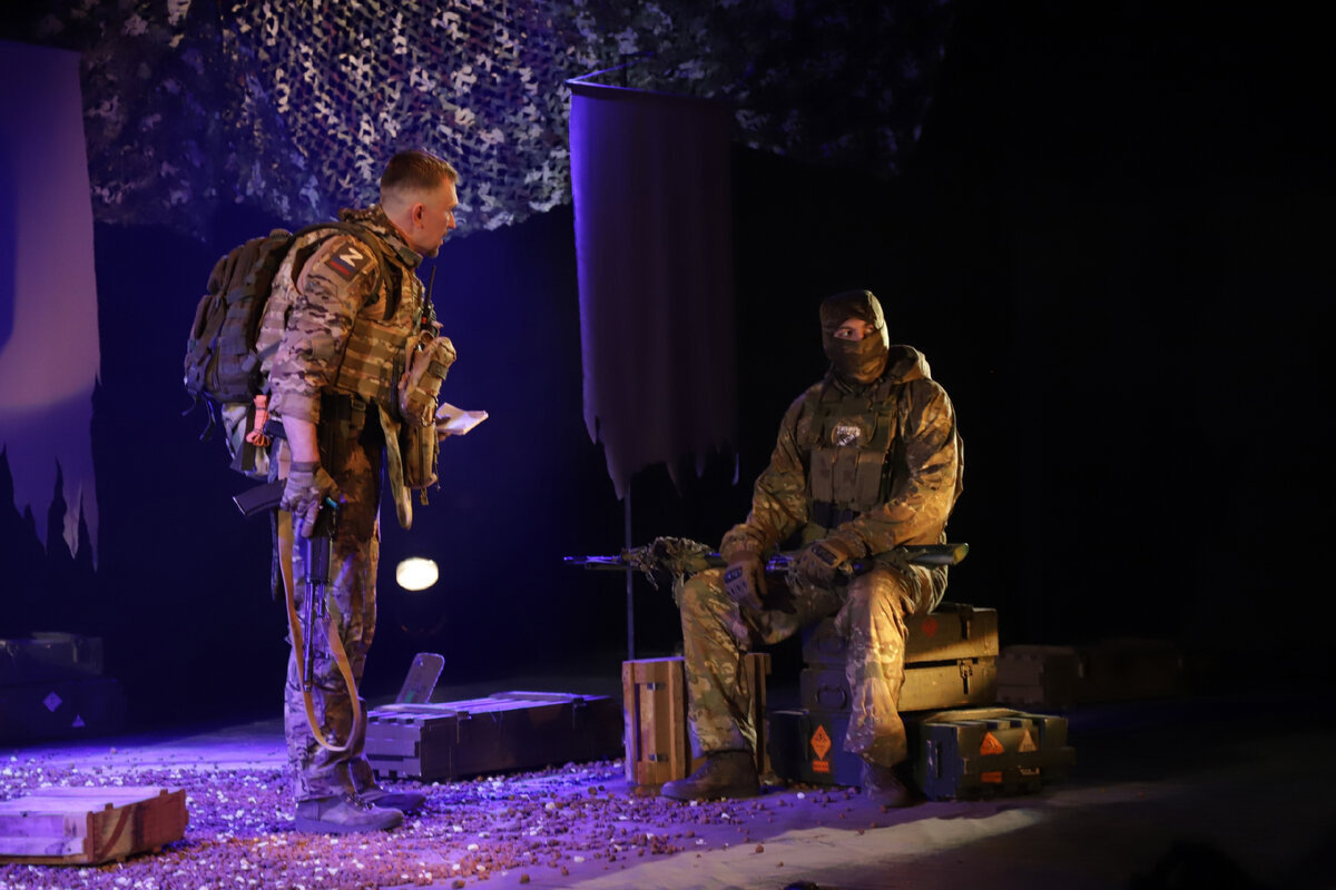 Фотографии взяты из соцсетей Театра Драмы Кузбасса им. А. В. Луначарского