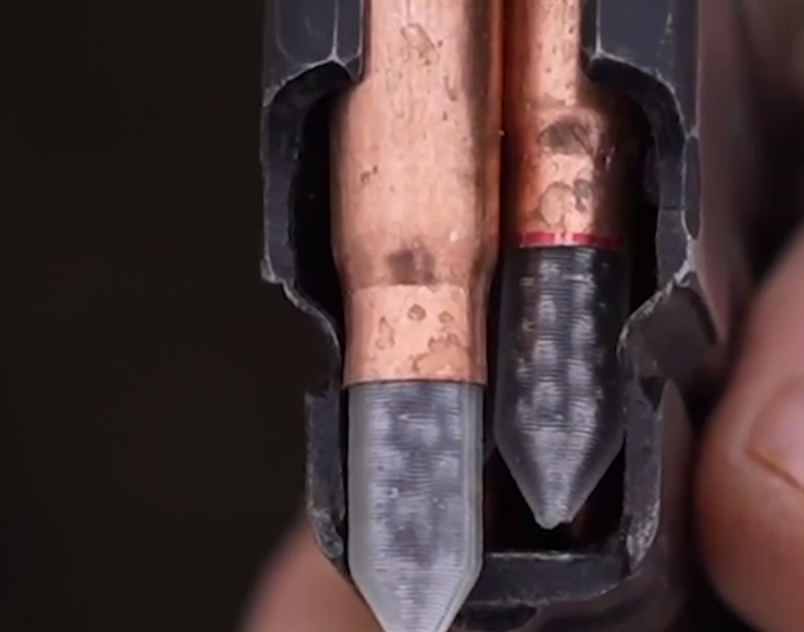 Те самые патроны, которые снаряжаются прямо в полевых услоыиях. Кадры МО РФ