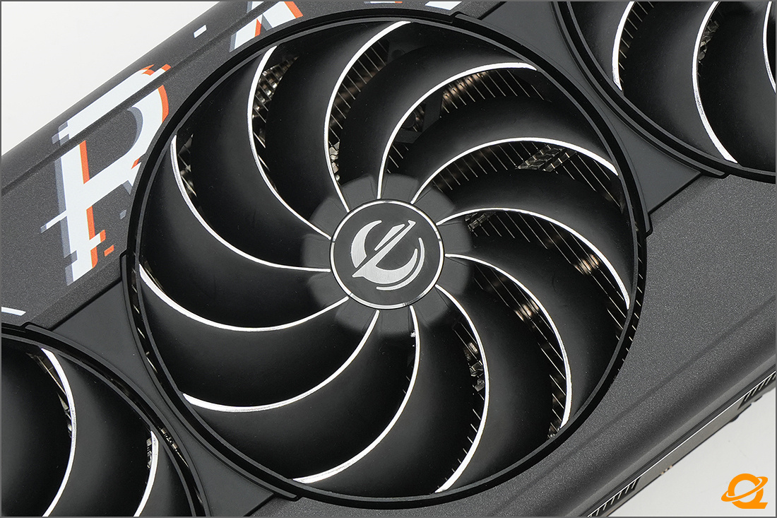    Manli выпустила спецверсию RTX 5080 со «спойлером» и голосовым управлением