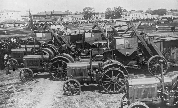 Так начинались советские МТС. Фото из открытых источников.