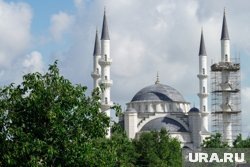    Мусульманские праздники в 2025 году: полный календарь