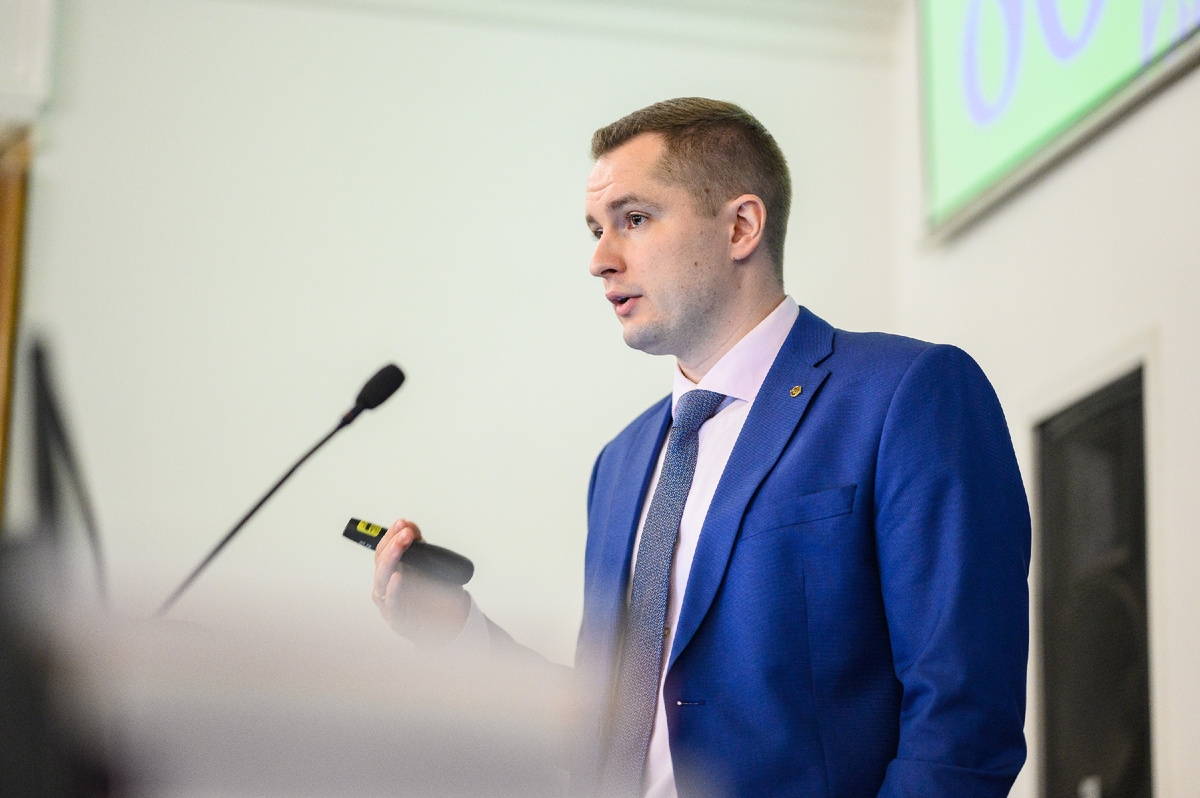 Борис Олегович Корепанов, ответственный секреталь приёмной комиссии МГЛУ