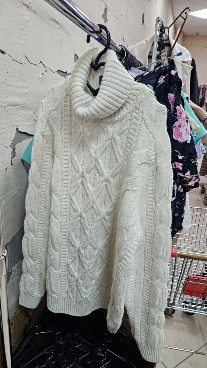  Купила участница стрима 2300 р