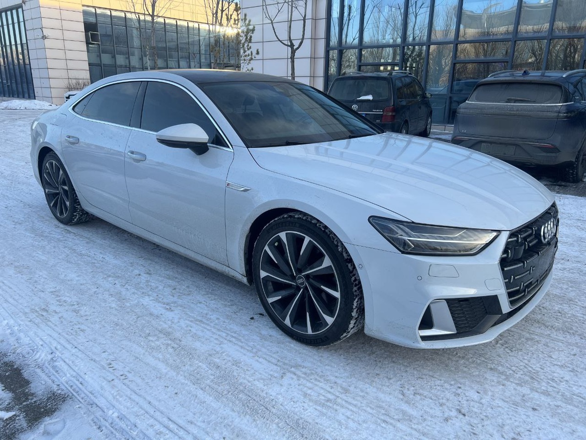 Audi A7 Quattro 2021 год из Китая