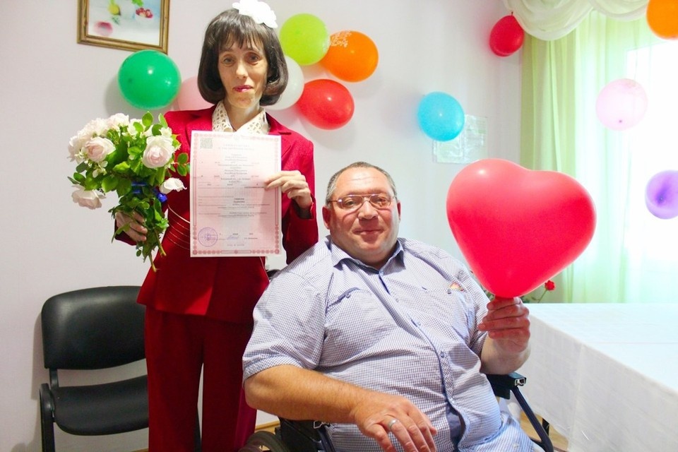    Алексей и Наталья нашли друг друга в доме-интернате. Фото: Таганрогский ДИПИ № 2