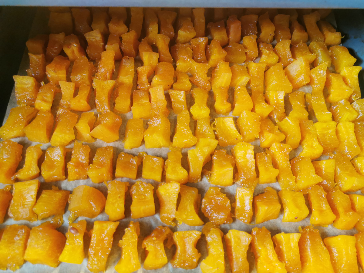 Сукаты сохнут в духовке