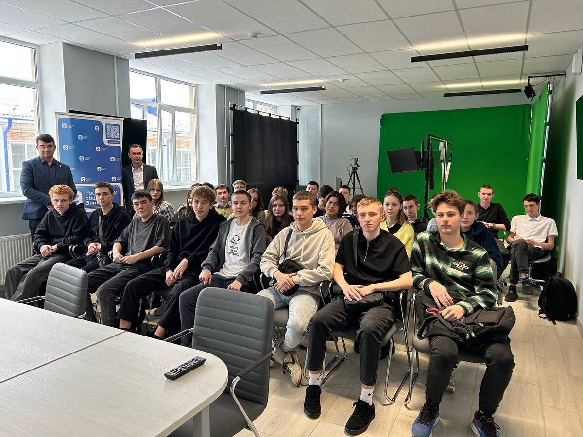    В Оренбурге прошла акция ко Дню разгрома немецко-фашистских войск в Сталинградской битве Андрей Севостьянов