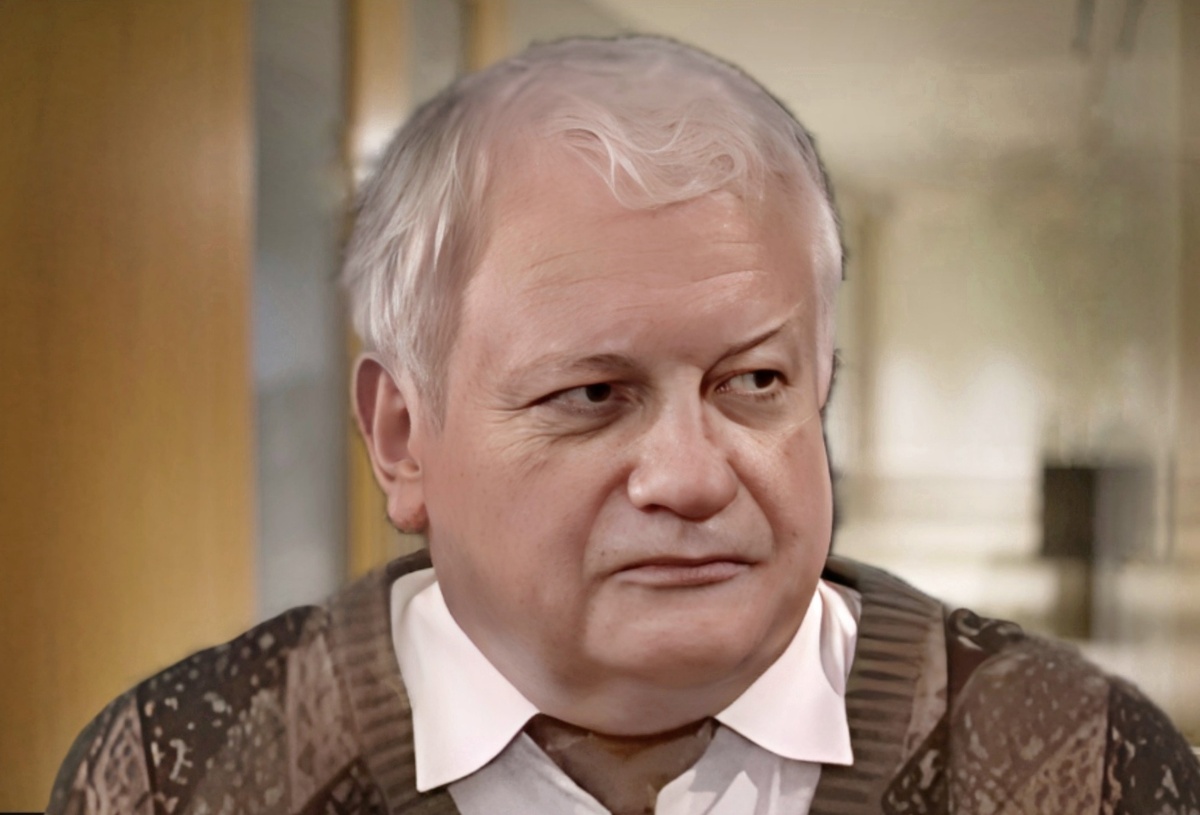 Владимир Ефремов. 