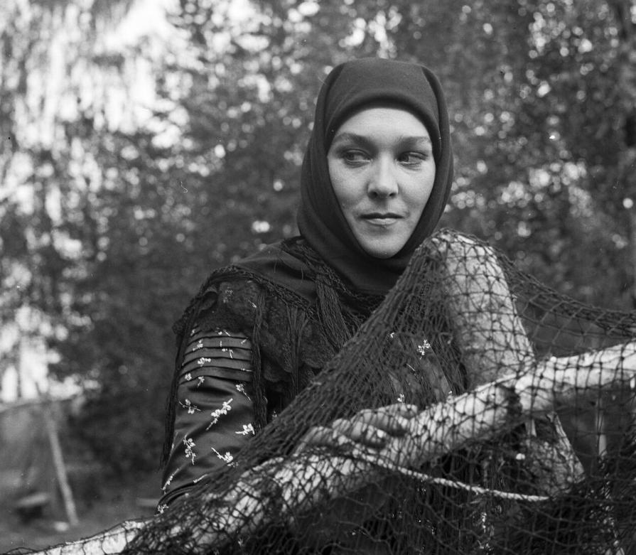 Актриса Александра Завьялова в фильме «Тени исчезают в полдень», 1971 год. Фото: РИА Новости