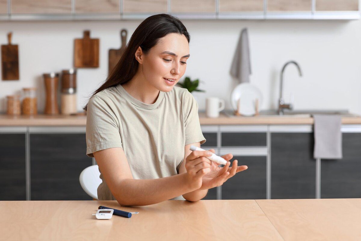 Диабетику к здоровью нужно относиться внимательно, регулярно его проверяя.