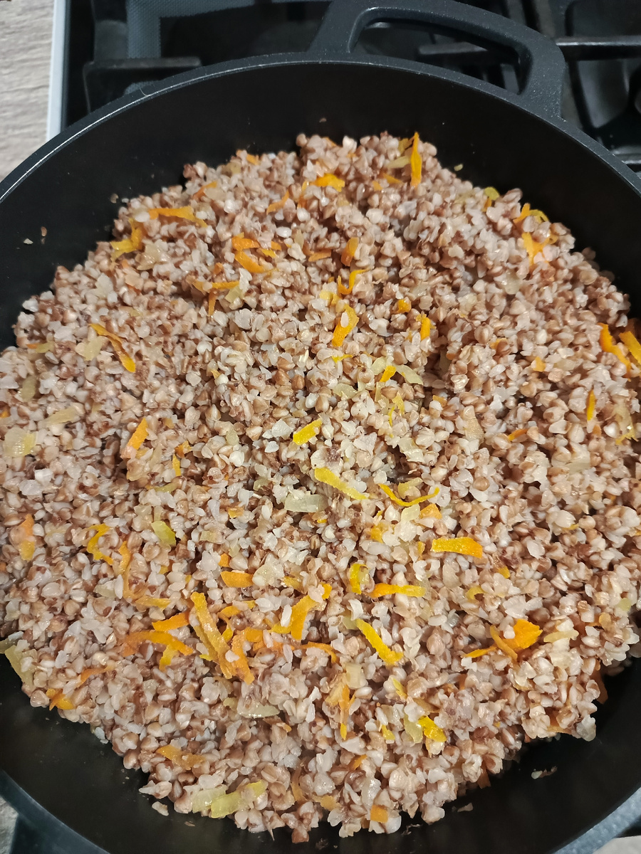 Гречки наготовила, на неделю хватит)))