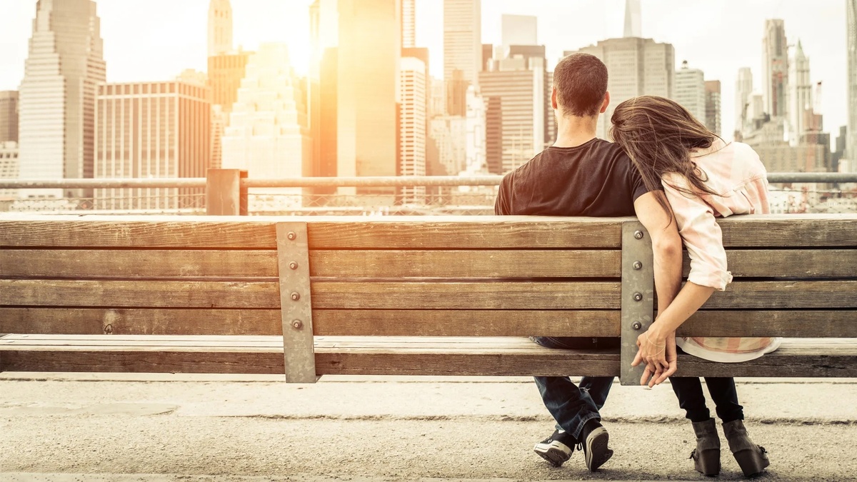 Как понять, что девушка реально тебя любит?