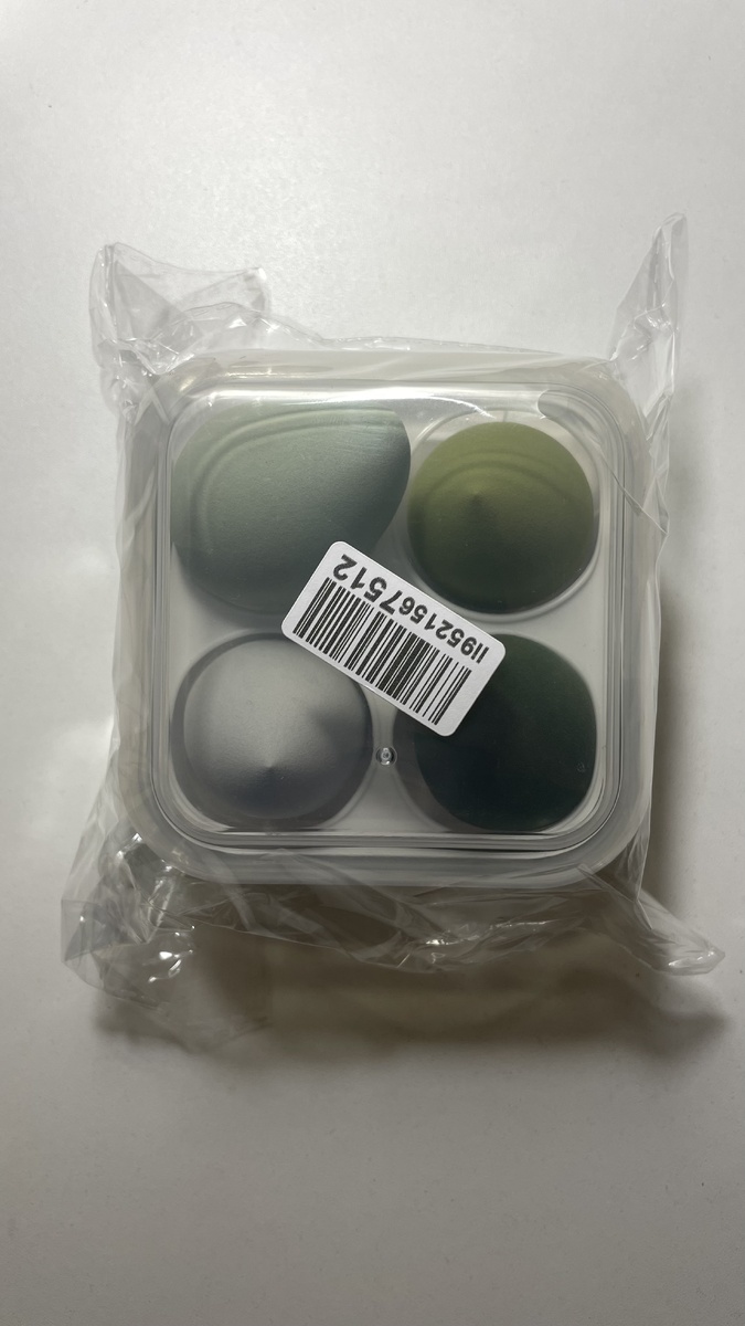 Спонжики для макияжа торговой марки DARies.