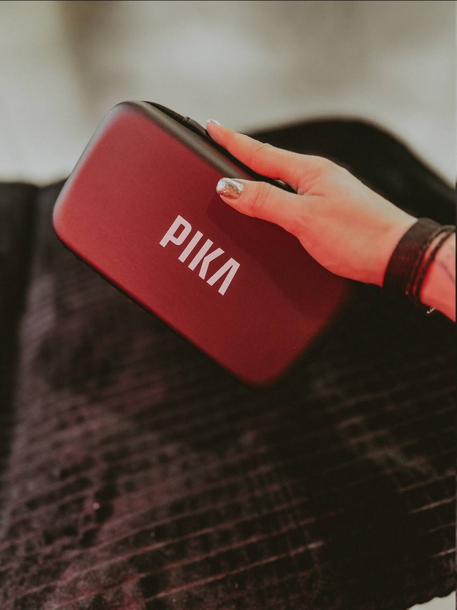 современная топовая машинка для перманентного макияжа и тату.