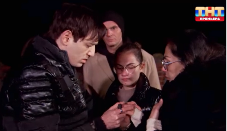 Кадр из шоу "Экстрасенсы. Битва сильнейших" 08.02.2025