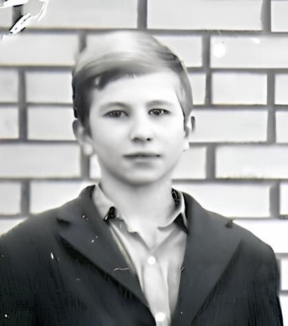 Валя Шувалов.