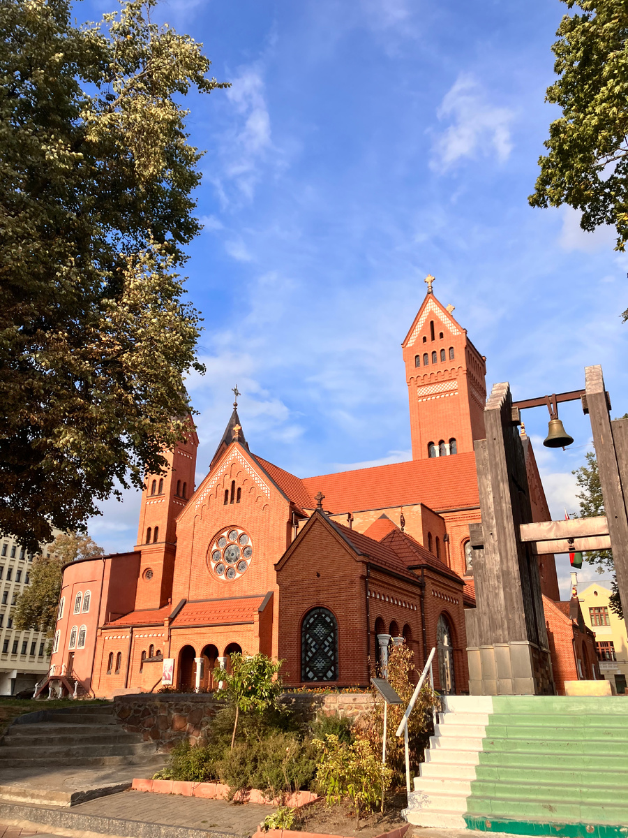 Готический костел в Минске